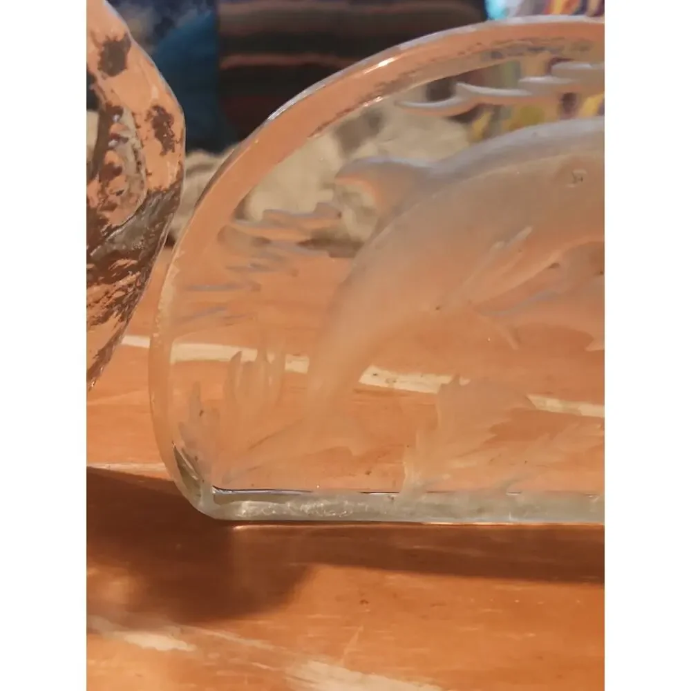 Pair of etched glass bookends, 1 dolphins/1 whales, look of ice,abt 8